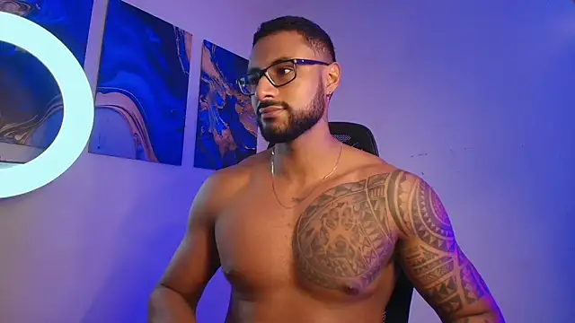 LiamGarcia1 online show from 03/10/26, 03:28