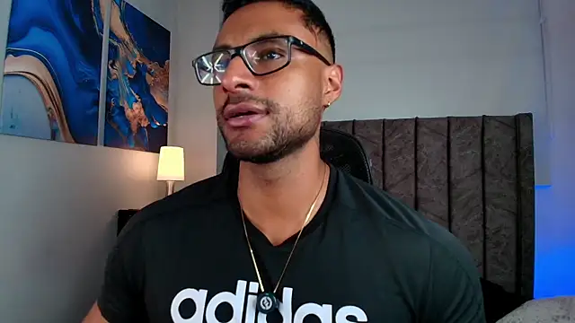 LiamGarcia1 online show from 04/15/26, 04:41