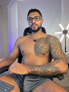 LiamGarcia1 online show from 06/02/26, 03:58
