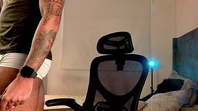 LiamGarcia1 online show from 06/17/26, 02:18