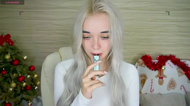 Snapshot of Ashley_S chatting on 01/04/25, 03:07 Ashley S online show from 01/04/25, 03:07