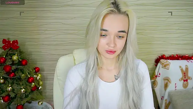 Snapshot of Ashley_S chatting on 01/28/25, 11:07 Ashley S online show from 01/28/25, 11:07