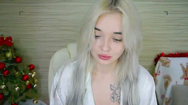 Snapshot of Ashley_S chatting on 01/29/25, 11:04 Ashley S online show from 01/29/25, 11:04