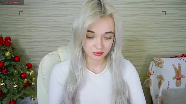 Snapshot of Ashley_S chatting on 02/02/25, 02:17 Ashley S online show from 02/02/25, 02:17