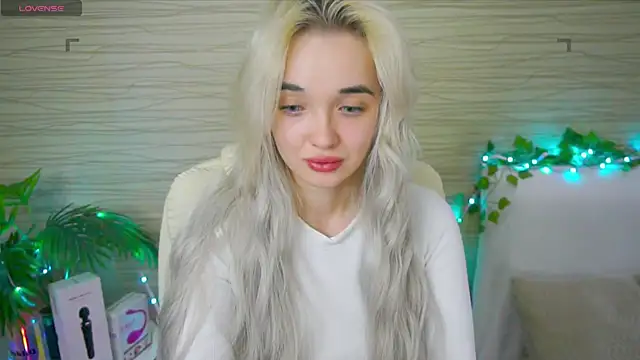 Snapshot of Ashley_S chatting on 02/22/25, 02:17 Ashley S online show from 02/22/25, 02:17