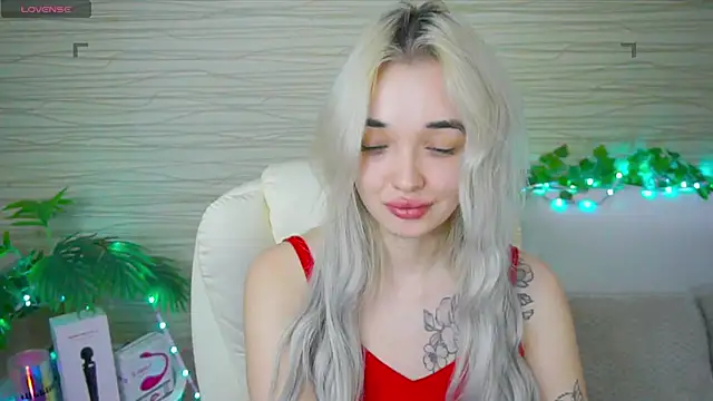 Snapshot of Ashley_S chatting on 03/02/25, 05:12 Ashley S online show from 03/02/25, 05:12