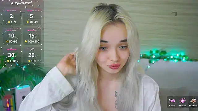 Snapshot of Ashley_S chatting on 03/07/25, 02:25 Ashley S online show from 03/07/25, 02:25