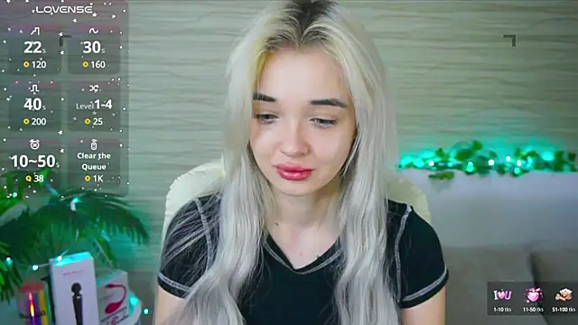 Snapshot of Ashley_S chatting on 03/13/25, 11:05 Ashley S online show from 03/13/25, 11:05