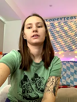 Snapshot of HotCaramellsTV chatting on 09/21/25, 08:49 HotCaramellsTV online show from 09/21/25, 08:49