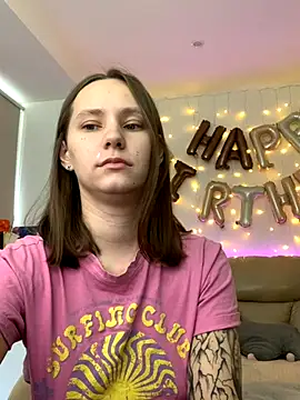 Snapshot of HotCaramellsTV chatting on 10/09/25, 07:50 HotCaramellsTV online show from 10/09/25, 07:50