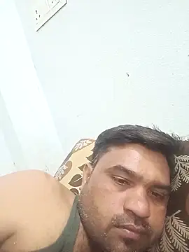 Snapshot of pintuS40 chatting on 01/24/25, 03:24 pintuS40 online show from 01/24/25, 03:24