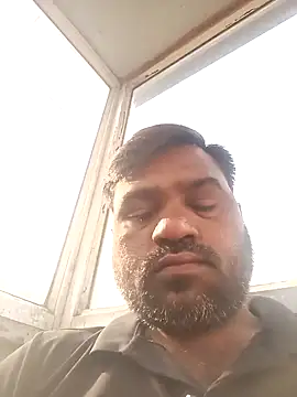 Snapshot of pintuS40 chatting on 02/04/25, 03:54 pintuS40 online show from 02/04/25, 03:54