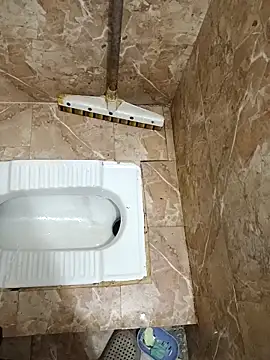 Snapshot of pintuS40 chatting on 02/11/25, 04:01 pintuS40 online show from 02/11/25, 04:01