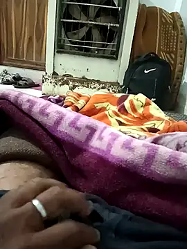 Snapshot of pintuS40 chatting on 02/24/25, 11:52 pintuS40 online show from 02/24/25, 11:52