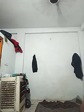 Snapshot of pintuS40 chatting on 03/08/25, 12:22 pintuS40 online show from 03/08/25, 12:22