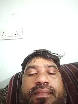 Snapshot of pintuS40 chatting on 09/29/25, 01:55 pintuS40 online show from 09/29/25, 01:55