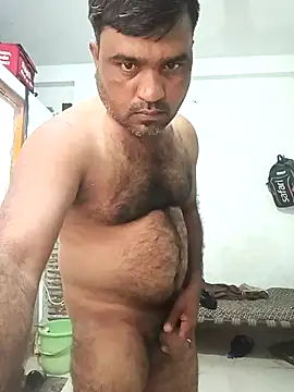 Snapshot of pintuS40 chatting on 12/16/25, 05:56 pintuS40 online show from 12/16/25, 05:56