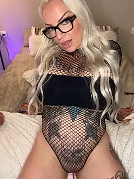 Snapshot of Nina_LiveXXX chatting on 02/10/26, 03:49 Nina LiveXXX online show from 02/10/26, 03:49