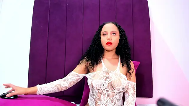 Snapshot of abby_ssmith chatting on 01/12/25, 11:39 abby ssmith online show from 01/12/25, 11:39