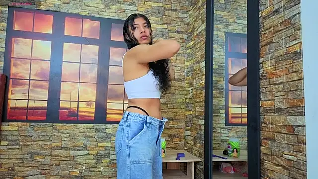 Snapshot of viktorya_xue chatting on 09/19/25, 10:27 viktorya xue online show from 09/19/25, 10:27