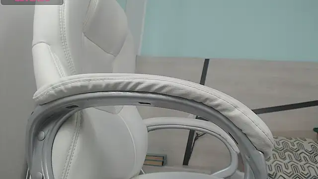 sussy leon online show from 02/20/25, 03:19