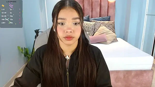 sussy leon online show from 07/24/26, 11:30