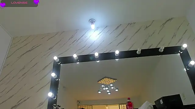 ElisabethMassey online show from 10/28/25, 02:09