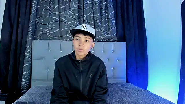 Snapshot of nova_sex01 chatting on 12/28/24, 08:16 nova sex01 online show from 12/28/24, 08:16