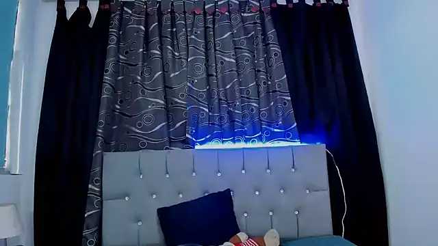 Snapshot of nova_sex01 chatting on 12/29/24, 01:49 nova sex01 online show from 12/29/24, 01:49