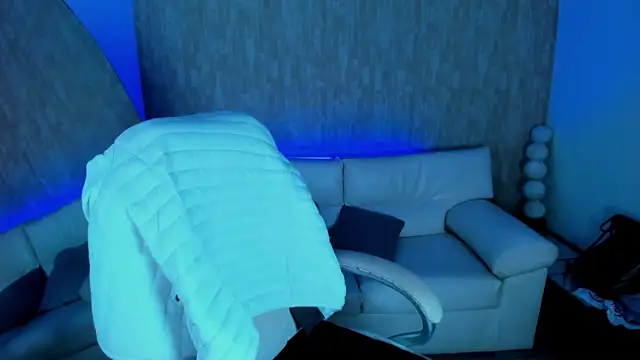 Snapshot of nova_sex01 chatting on 09/14/25, 04:44 nova sex01 online show from 09/14/25, 04:44