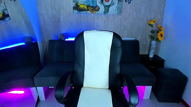 nova sex01 online show from 04/07/26, 08:53