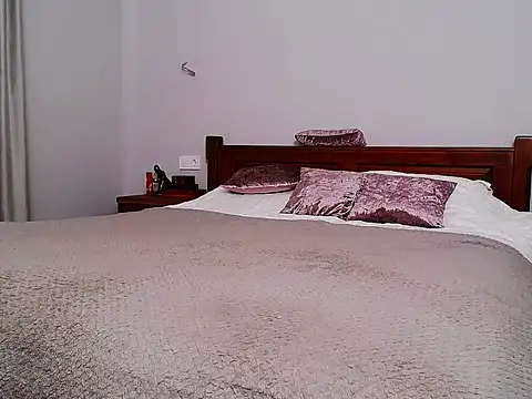 BLUEBLUE SKY online show from 10/03/25, 11:51