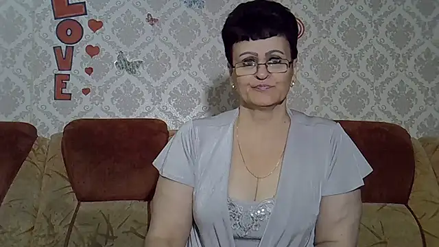 PaulaGolden online show from 10/02/25, 09:05