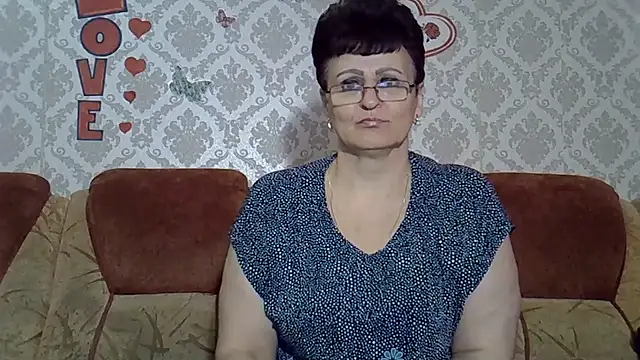 PaulaGolden online show from 10/20/25, 06:58