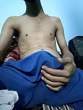 Snapshot of Shubu_76 chatting on 10/29/25, 02:19 Shubu 76 online show from 10/29/25, 02:19