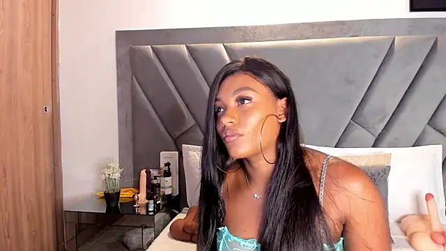 brenda nova18 online show from 11/13/25, 09:14