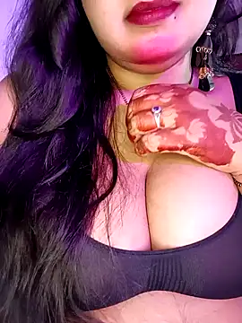 Suhanakhan00 online show from 10/22/25, 04:29