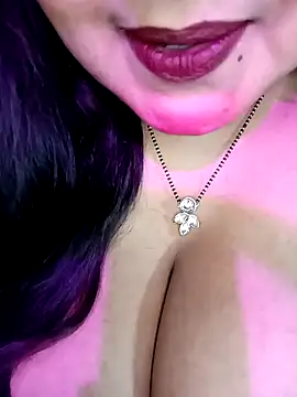 Suhanakhan00 online show from 11/17/25, 05:13