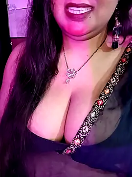 Suhanakhan00 online show from 02/03/26, 06:57