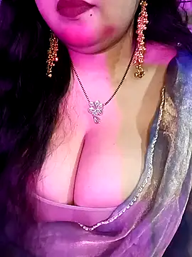 Suhanakhan00 online show from 02/17/26, 06:32