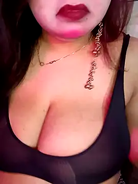 Suhanakhan00 online show from 06/19/26, 08:07
