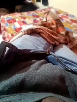 hottboyakash6969 online show from 12/10/24, 05:22