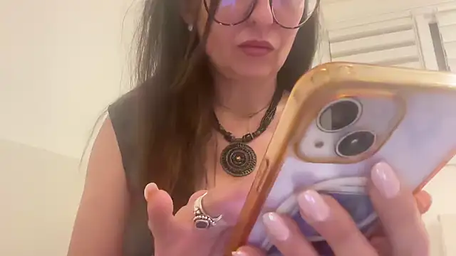 Snapshot of Serena_4you chatting on 01/18/26, 10:13 Serena 4you online show from 01/18/26, 10:13