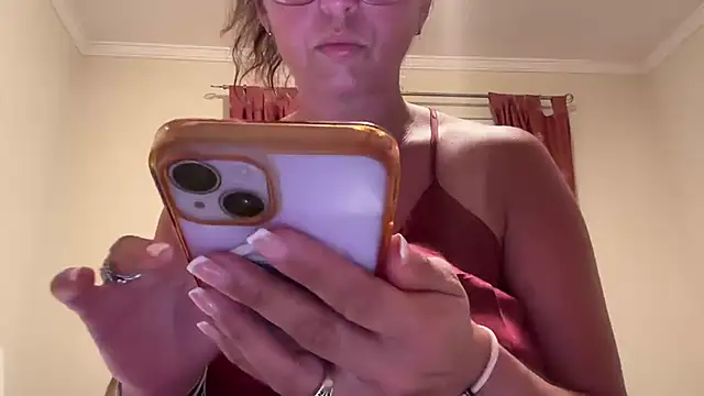 Serena 4you online show from 07/21/26, 10:12