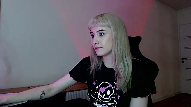 Princess Shy    online show from 02/26/25, 07:16