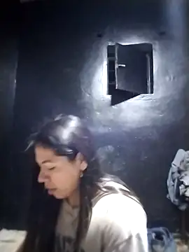 Snapshot of Karenn12 chatting on 09/21/25, 04:58 Karenn12 online show from 09/21/25, 04:58