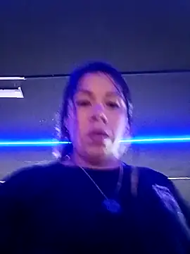 Snapshot of Karenn12 chatting on 02/06/26, 03:33 Karenn12 online show from 02/06/26, 03:33