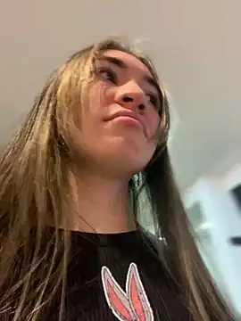 Sophie LS online show from 02/11/25, 03:40