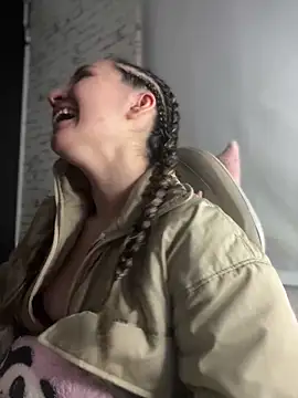 Sophie LS online show from 03/09/25, 01:35