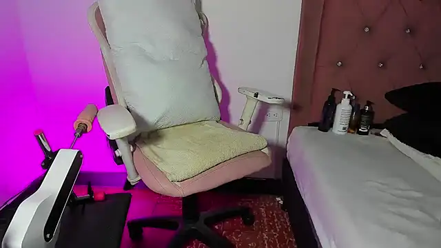 kyliestteel online show from 02/24/25, 02:40